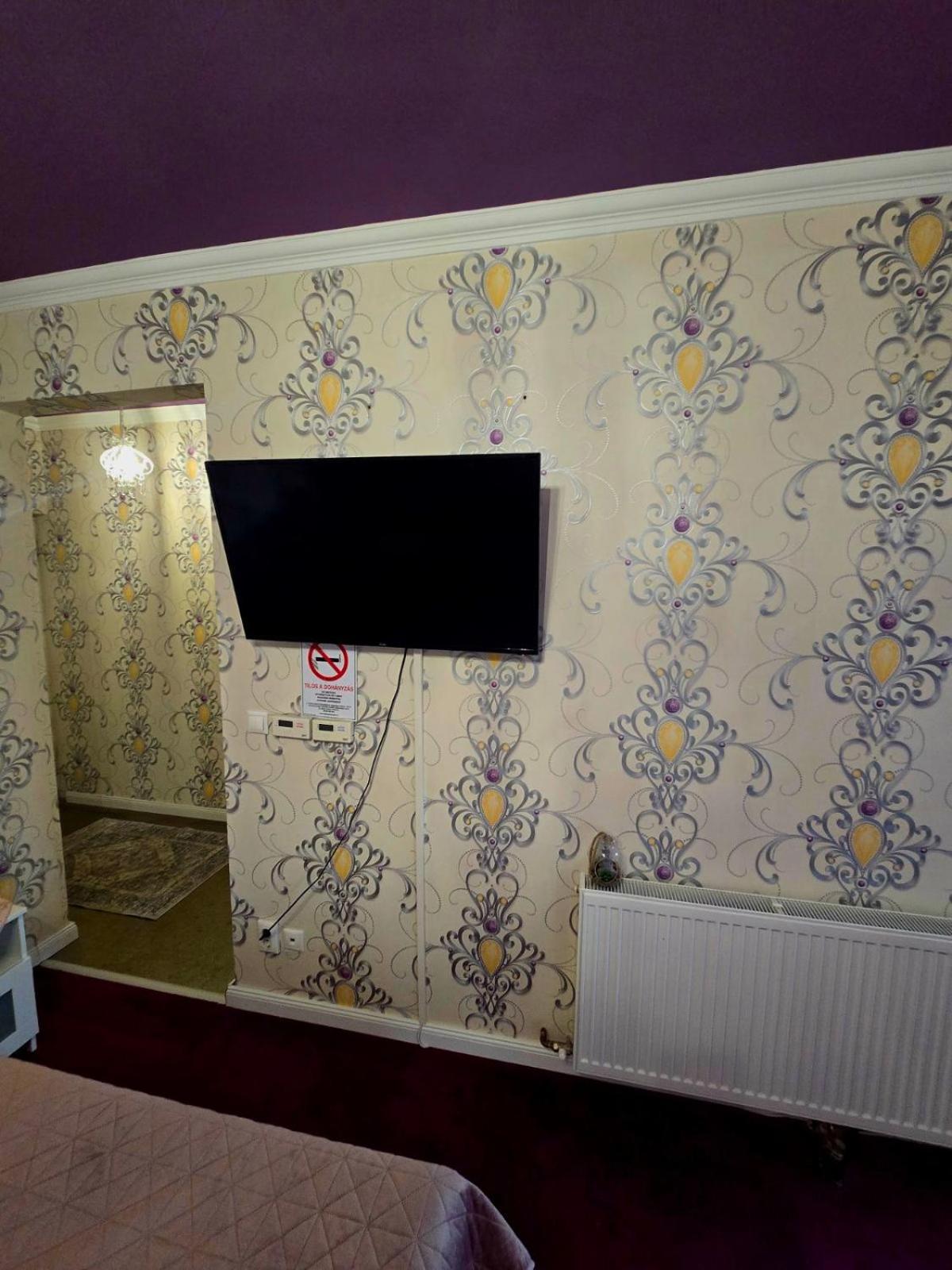 Kleopatra Apartman ハイデゥソボスロー エクステリア 写真
