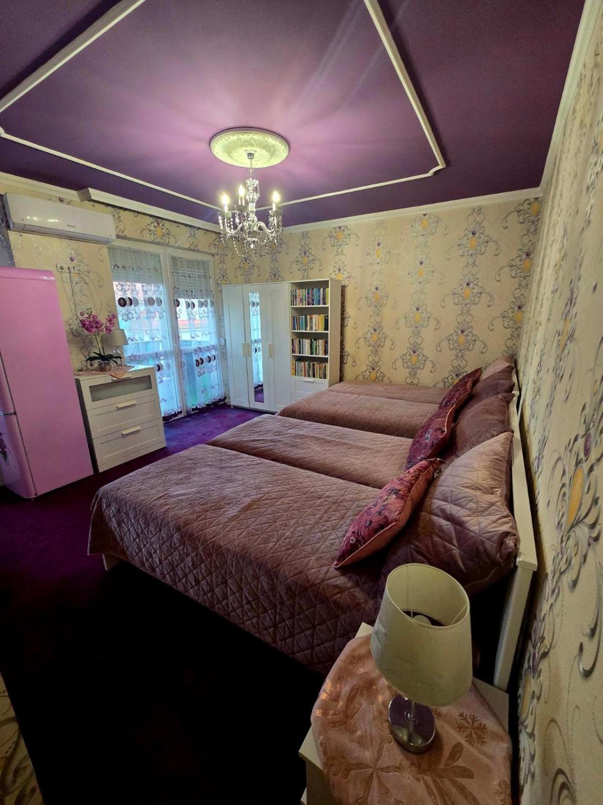 Kleopatra Apartman ハイデゥソボスロー エクステリア 写真