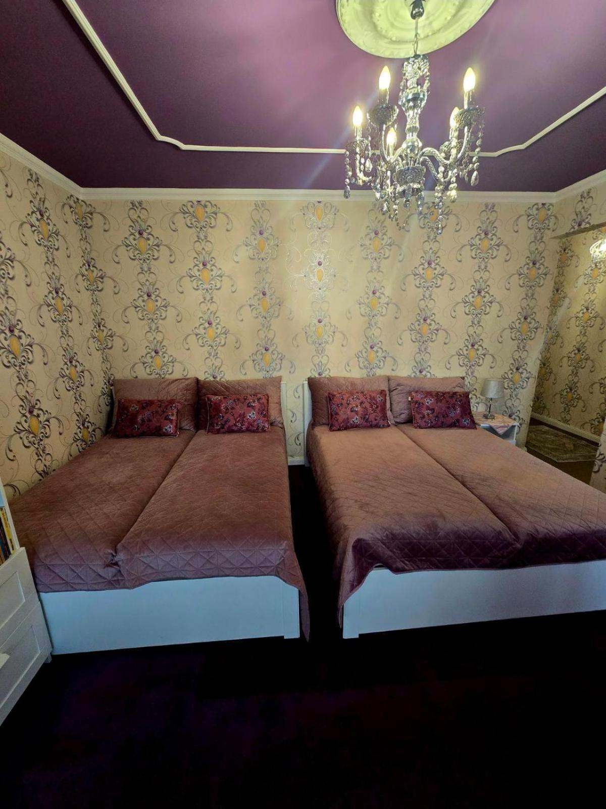 Kleopatra Apartman ハイデゥソボスロー エクステリア 写真