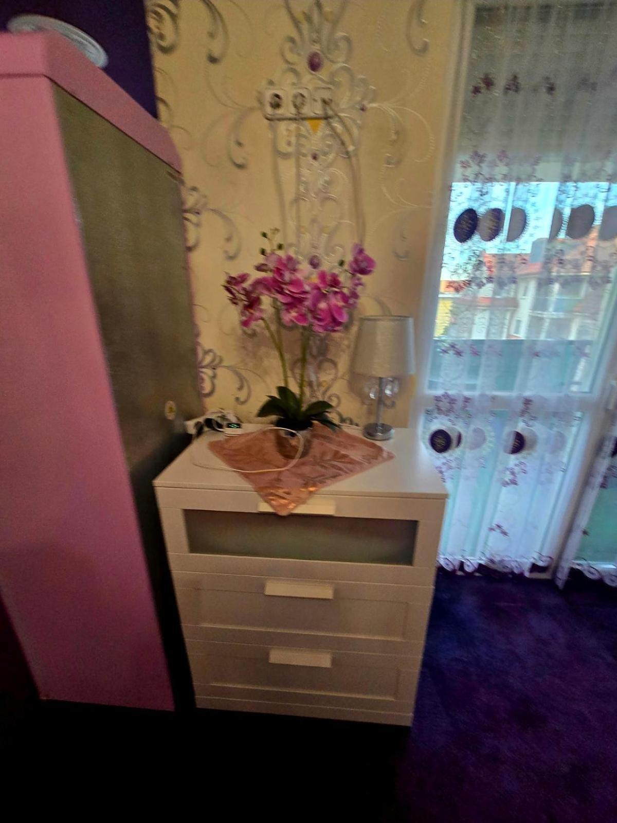 Kleopatra Apartman ハイデゥソボスロー エクステリア 写真